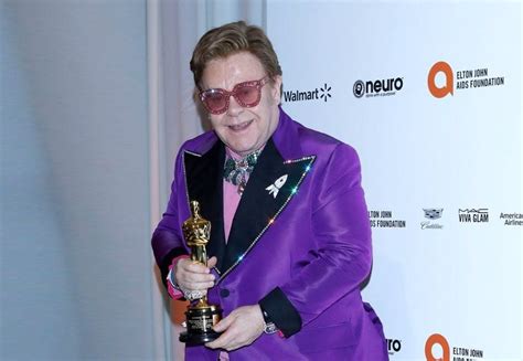 10 Best Elton John Songs of All Time - Singersroom.com