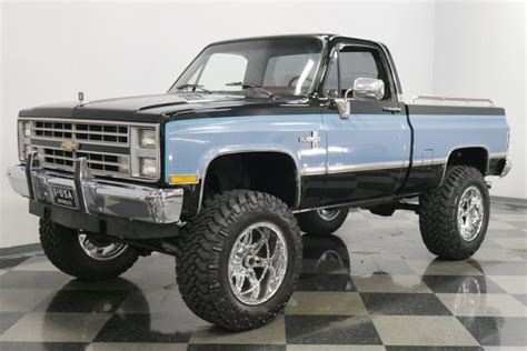 Lifted '87 Silverado Combines Classic and Modern Styles - ChevroletForum