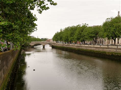 River Liffey, Dublin © David Dixon :: Geograph Ireland