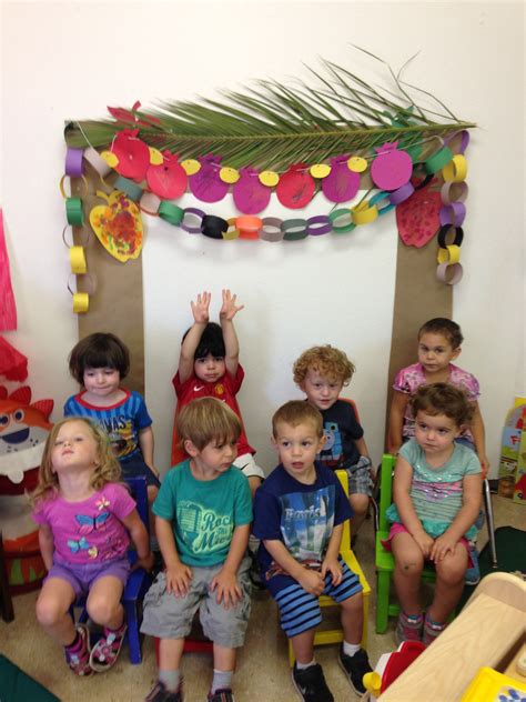 Preschool classroom Sukkah... | Sukkot activities, Sukkot crafts, Rosh hashanah crafts