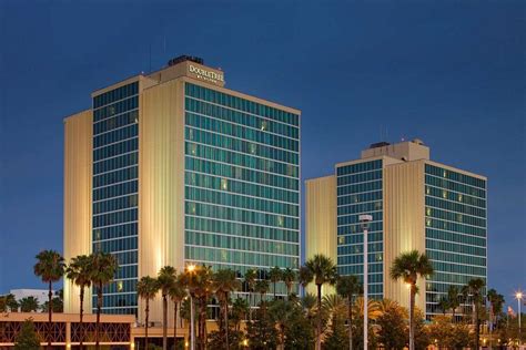 DOUBLETREE BY HILTON AT THE ENTRANCE TO UNIVERSAL ORLANDO - Updated ...