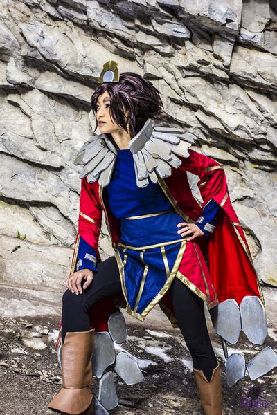 MeltingMirror's Taliyah cosplay from League of Legends