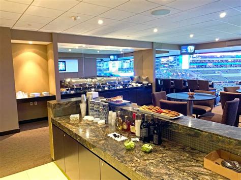 Dallas Cowboys Suite Rentals | AT&T Stadium