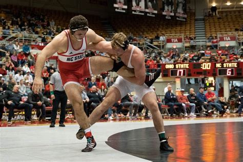 Gallery: Ohio State Wrestling vs NC State – The Lantern