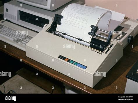 Dot matrix printer hi-res stock photography and images - Alamy