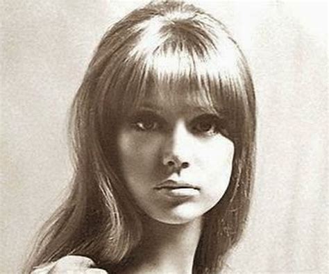 Pattie Boyd Biography - Facts, Childhood, Family Life & Achievements of English Model