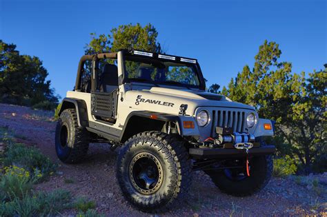 SEMA Prepares Five Custom Student Jeep Builds for Auction