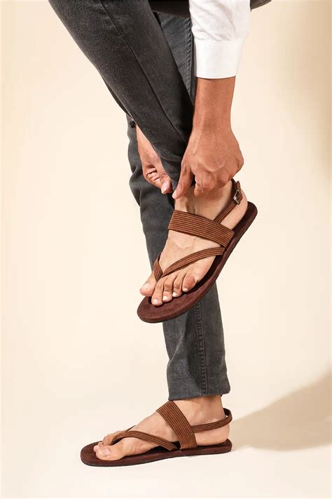 Paaduks Hiver Mud Dark Brown Men Sandals | Sepia Stories