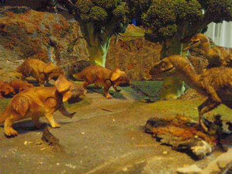 Velociraptor Vs Protoceratops by Krulos on DeviantArt