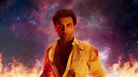 Rasiya Song from Brahmāstra Out: Ranbir Kapoor Can't Take Eyes Off Alia ...