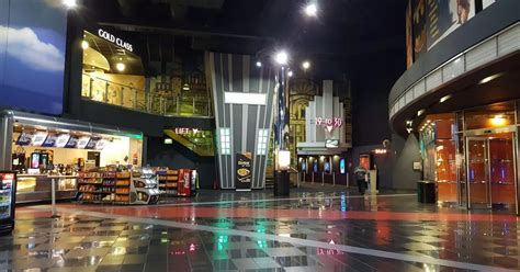 Star City cinema re-opens just hours after machete terror - despite calls for it to be shut down ...