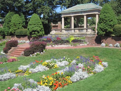 Rose garden at Lynch Park – Historic Beverly