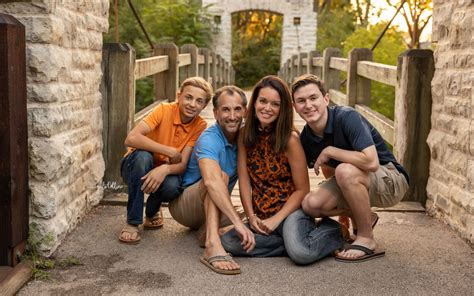 Fall Family Portrait Locations Near Me | Lake Country, WI Photography