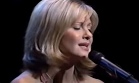 (Video) Olivia Newton-John – "Sam" – Live in Japan | Lightner Communications LLC - Altoona,PA