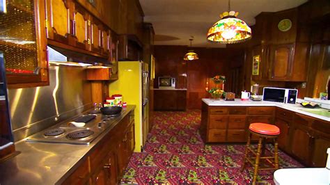 A look inside Elvis Presley’s kitchen in Graceland | Daniel Scott Kitchens