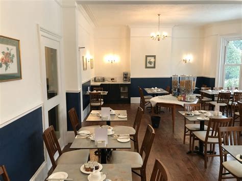 Breakfast Restaurant - Elizabeth House Hotel