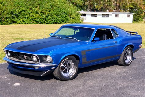 1969 FORD MUSTANG BOSS 302 FASTBACK - Front 3/4 - 230063