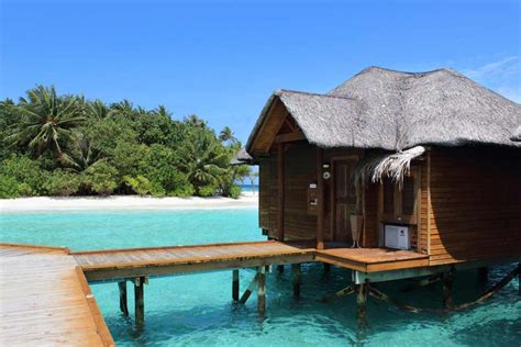 A Tropical Escape to Magnificent Maldives | aTRAVELthing.com