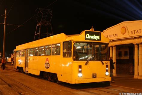 Picture of Blackpool Tramway tram 642 at Bispham stop : TheTrams.co.uk