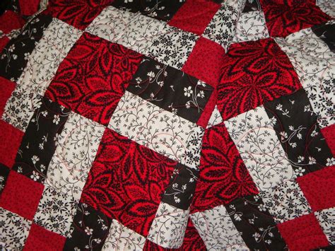 Wonderful inspiring ideas to find out more about #ChurnDashQuilt | Black and white quilts, Red ...