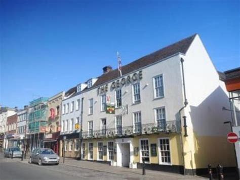 Best Price on The George Hotel in Colchester + Reviews!