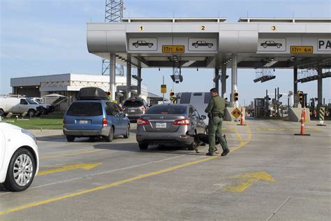 Border Patrol's checkpoints overlooked in debate over wall | AP News