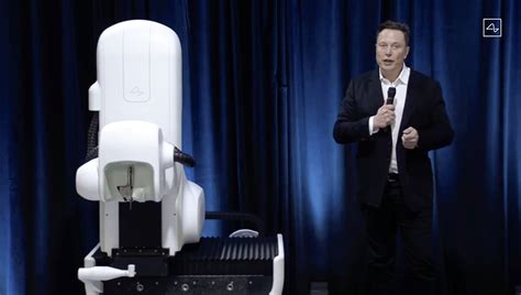 Musk shows off progress on Neuralink brain-computer | Daily Sabah