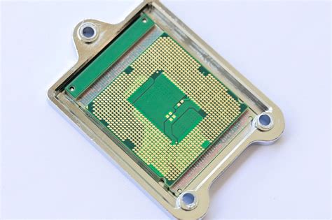 Recycling in China: laptop CPUs turned into LGA 1151 upgrades - HWCooling.net