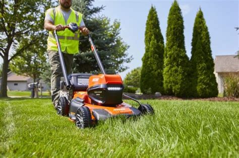 ECHO DLM-2100SP 56V Self-Propelled Lawn Mower - PTR