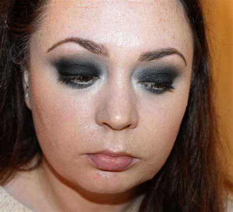 Smoky Eye Makeup Tutorial (24) - Irish Beauty Blog Beautynook