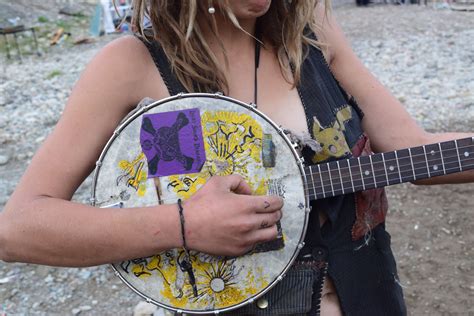 banjo player « Punx in the Woods