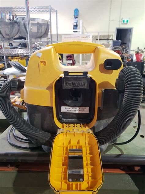 DEWALT SHOP VAC - Able Auctions