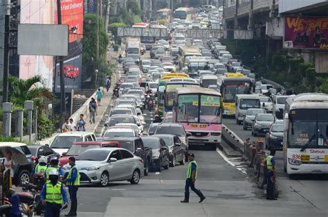 Removal of EDSA's U-Turn Slots to Improve Traffic?