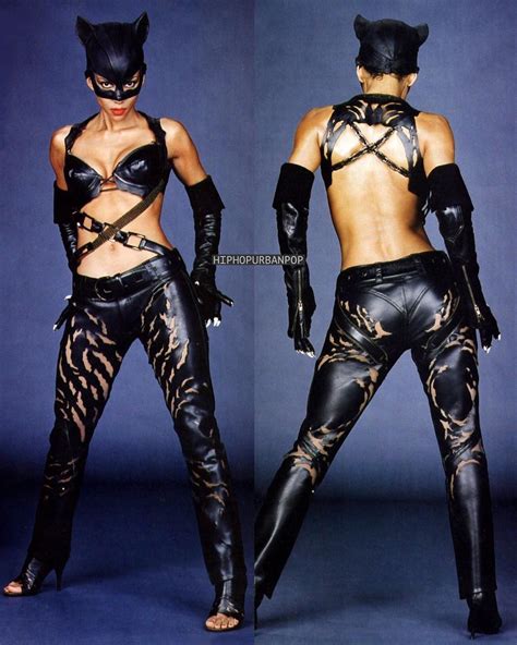 The Vault [circa 90s - 00s] on Instagram: “Catwoman (2004) #HalleBerry” Super Hero Costumes ...