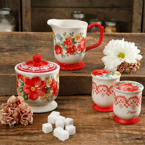 The Pioneer Woman Vintage Floral 5-Piece Sugar, Creamer, Salt & Pepper ...