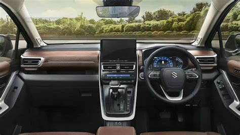 Upcoming Maruti Suzuki Invicto-The Rebadged Version Of Toyota Innova ...