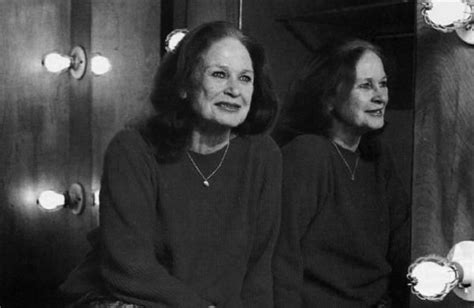 Colleen dewhurst, Actresses, Status