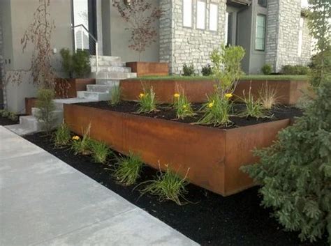 Corten Steel Planter at best price in Mumbai by Veer Steel Arts | ID: 10506440091