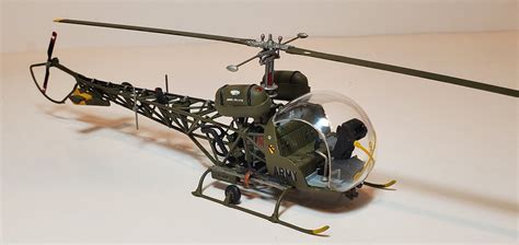 OH13 Sioux Scout Helicopter Korean War -- Plastic Model Helicopter Kit ...