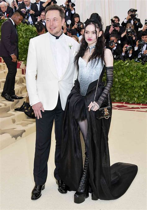 Elon Musk and Grimes Welcome First Child Together | PEOPLE.com