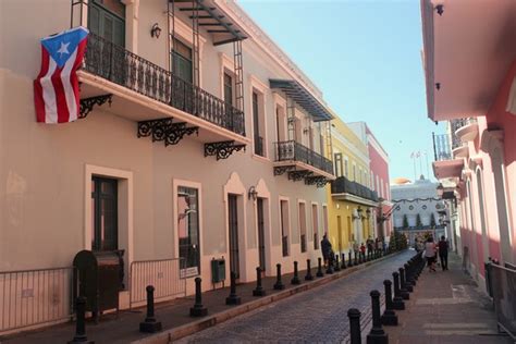 The colourful streets of Old San Juan, Puerto Rico | Traveling Canucks