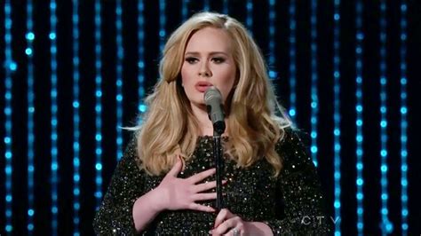 Adele - Skyfall (Live At Oscar Academy Awards 2013) / AdeleVEVO - YouTube