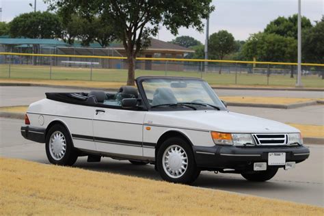 No Reserve: 50k-Mile 1992 Saab 900 S Convertible 5-Speed for sale on ...