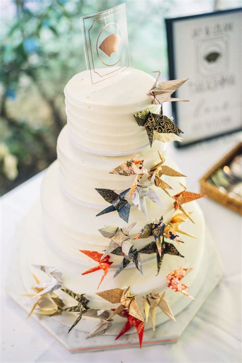 Origami Crane Wedding Cake | Wedding cake birds, Wedding cake toppers, Origami wedding