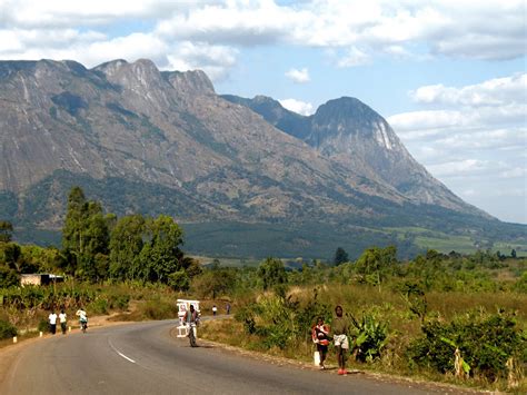 Traveling Malawi: Relax at Lujeri Tea Estate