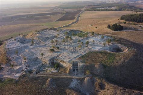 Funerary Practices and Personhood: Bronze Age Burial Assemblages from Tel Megiddo, Israel ...