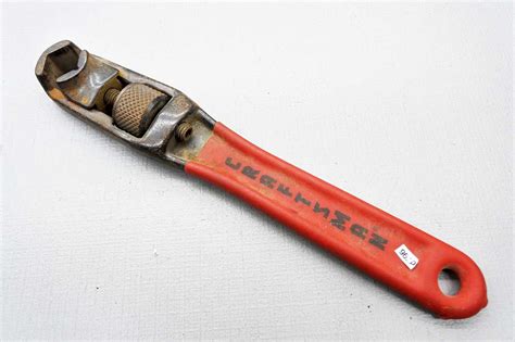 Craftsman 10" adjustable Wrench - Tool Exchange