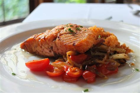 The English Inn Restaurant & Pub in Eaton Rapids, MI Grilled Salmon DiRoNA Awarded Restaurant ...