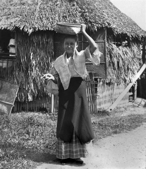 Filipino lady, Pandacan, Manila, Philippines, early 20th Century ...