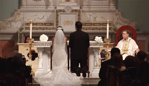 5 Great Catholic Wedding Vows Examples | Texas for Marriage